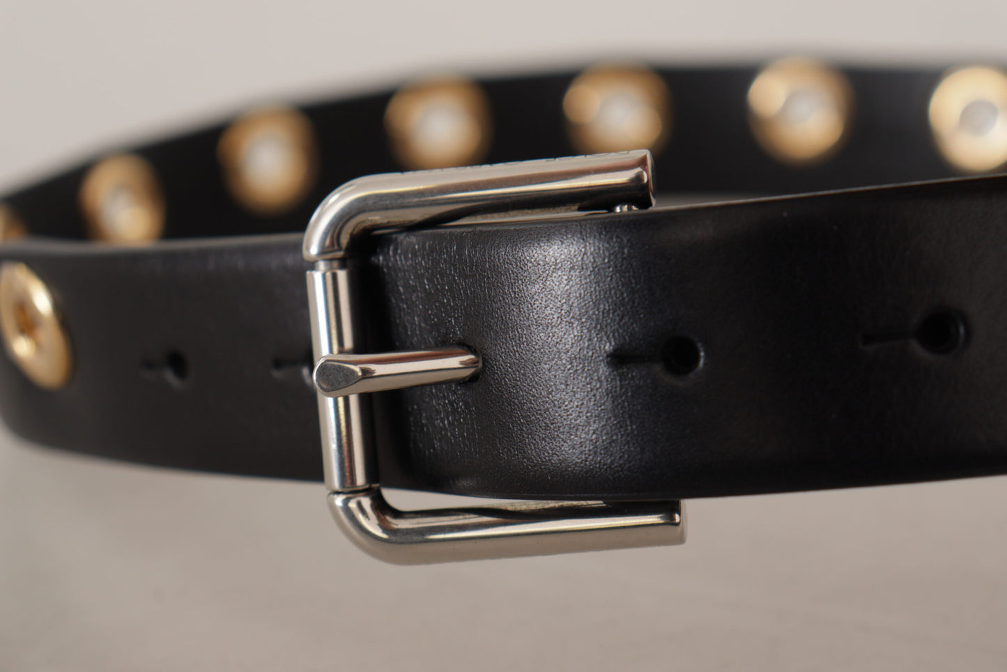 Dolce &amp; Gabbana Chic Black Leather Belt with Engraved Buckle