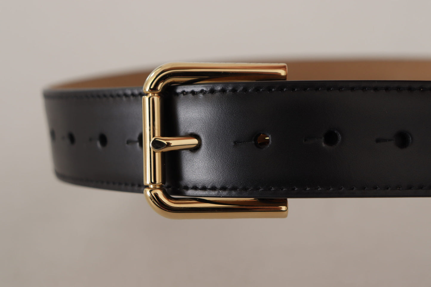 Dolce &amp; Gabbana Elegant Leather Belt with Logo Buckle